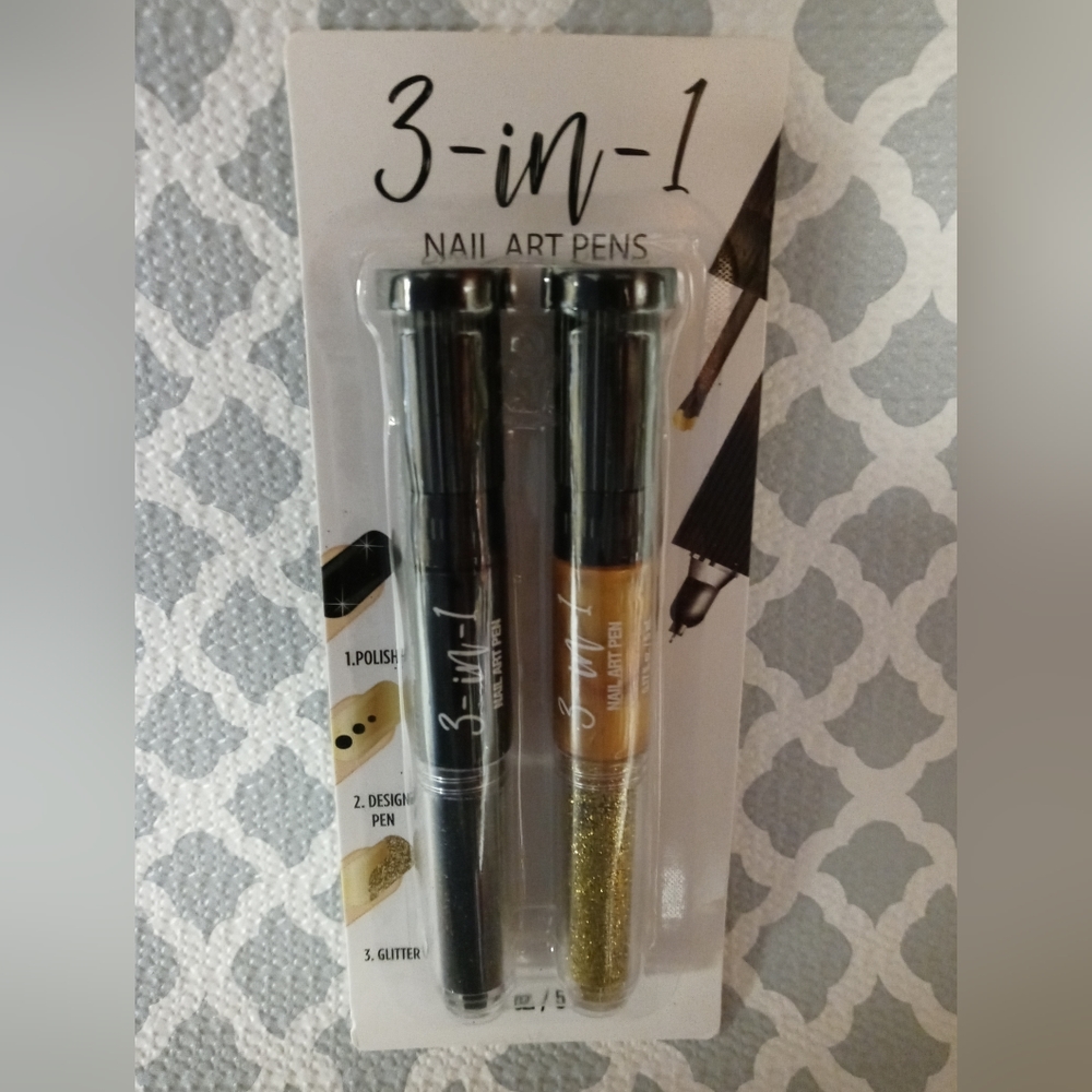 3-in-1 Nail Art - Picture 1 of 2